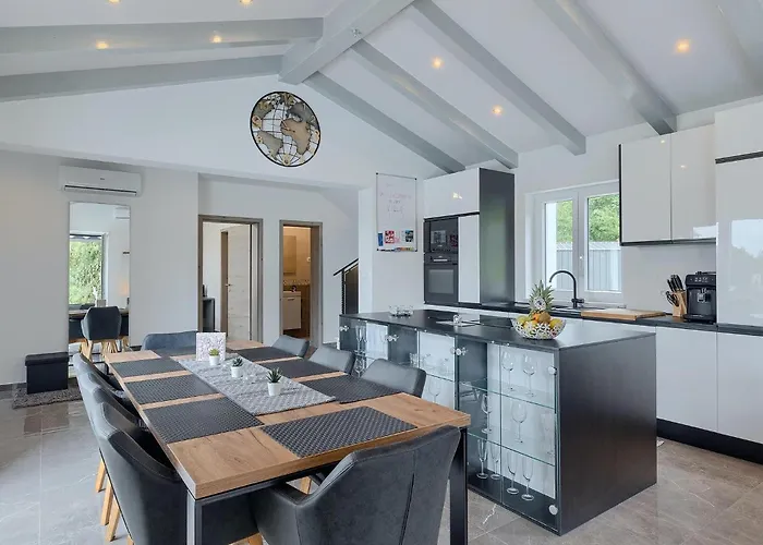 בית נופש Simone Paradiso *