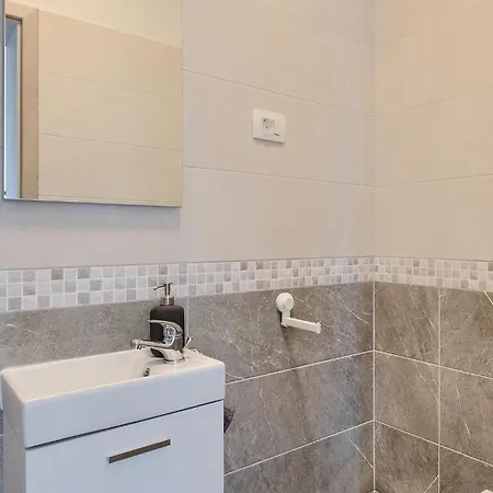 Simone Paradiso Martinski