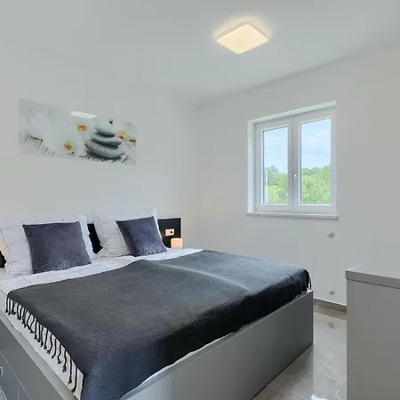 Simone Paradiso Casa de Férias Martinski