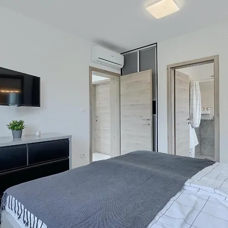 Simone Paradiso * Martinski